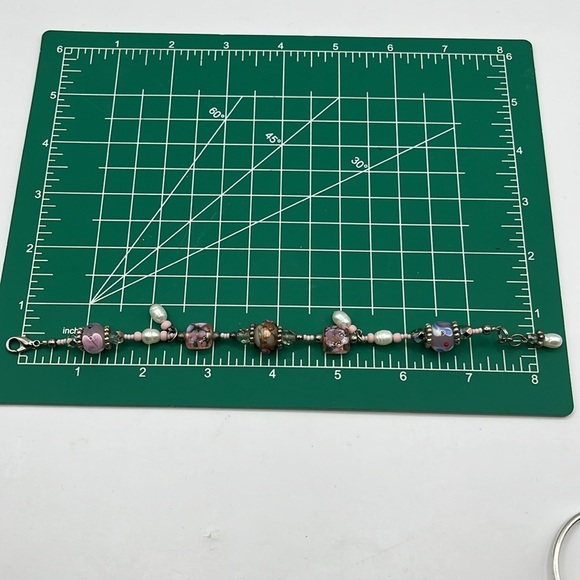 Pink and Silver Beaded Pearls Bracelet with Delicate Design Lamp work beads - Picture 14 of 14